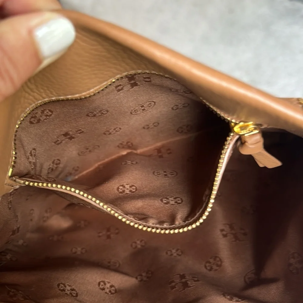 Tory Burch Pebbled Leather Shoulder/Crossbody Gold Chain Bag 12”X12” - Picture 8 of 9